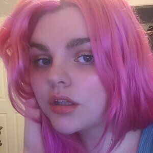 Meet your Posher, Caitie